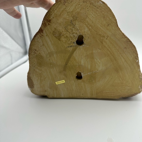 Rivers edge bear Toilet paper dispenser - Picture 4 of 10